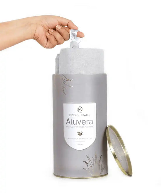 Aloe Vera Double Cloth Bath Towel, Frosted Grey | Canister